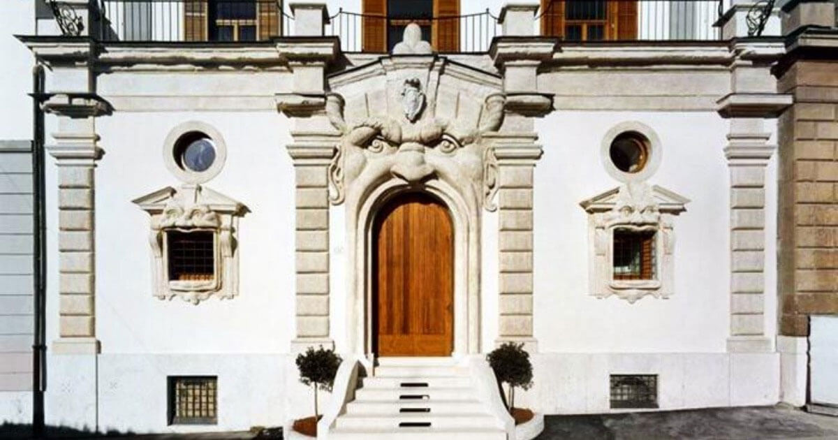 Palazzo Zuccari: una porta infernale che conduce al paradiso
