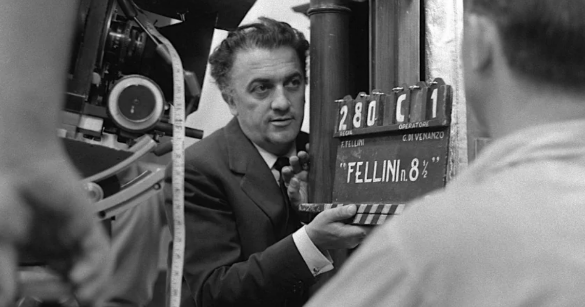 Federico Fellini, un giovane vignettista diventato uno dei mostri sacri del cinema