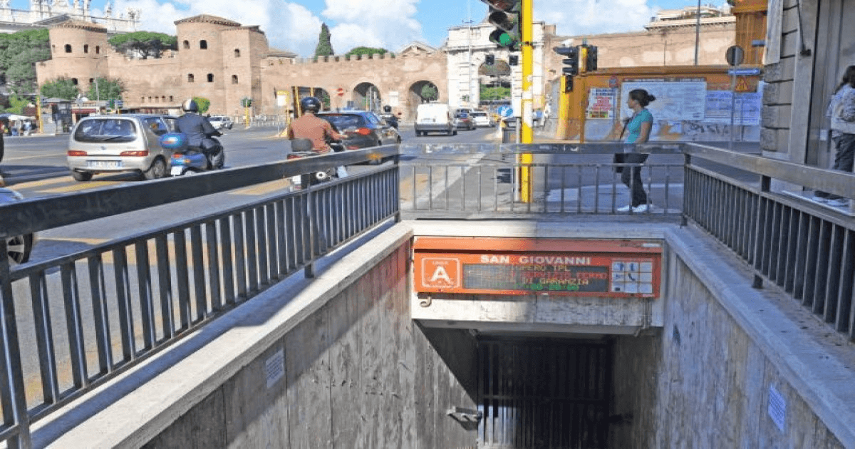 Roma al metro: San Giovanni, la fermata che ha due Porte
