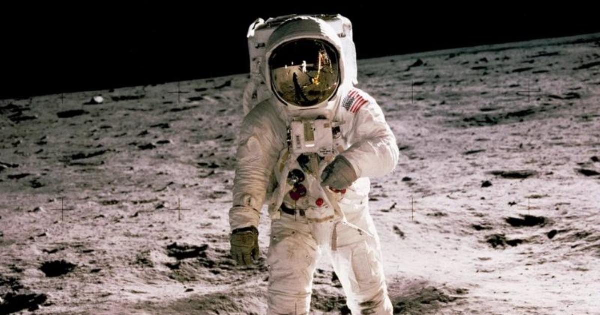 Il primo sbarco sulla luna; nel team di astronauti c'era anche un romano