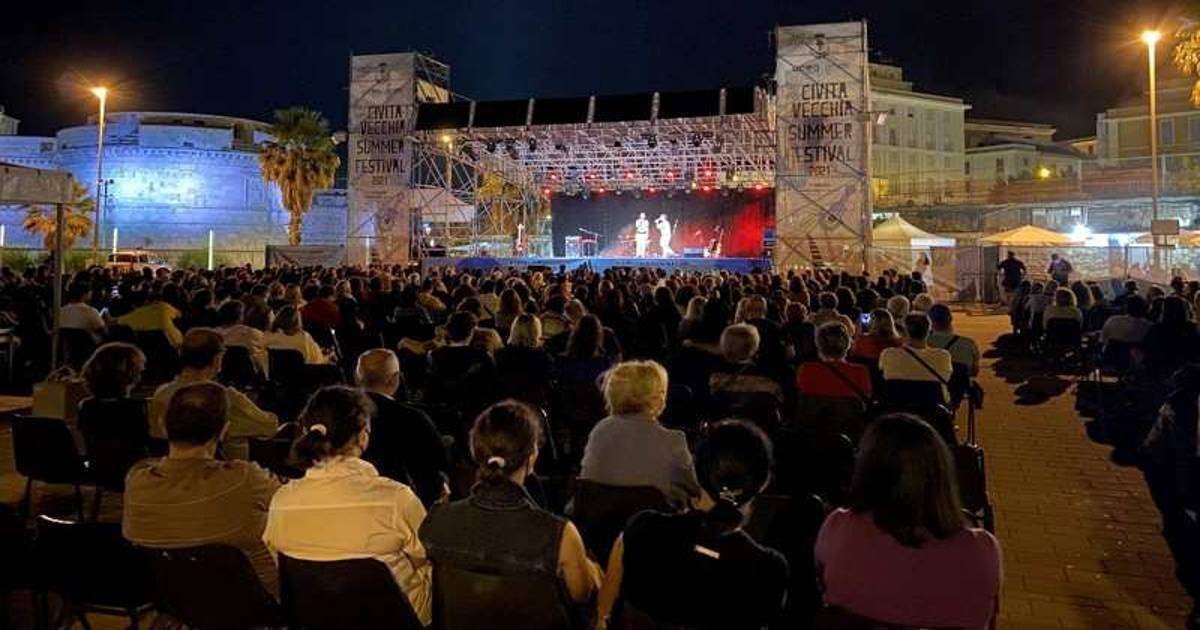 Civitavecchia Summer Festival 2022 con Achille Lauro, Irama, Enrico Brignano