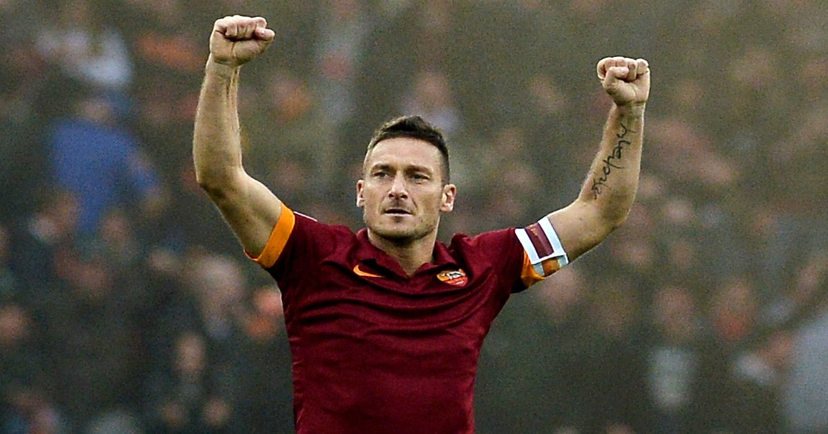 Buon compleanno a Francesco Totti, ottavo re di Roma