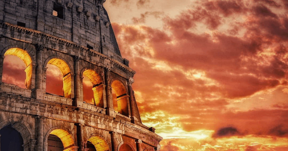 "La luna sul Colosseo", l'affascinante visita notturna nel cuore dell'Anfiteatro Flavio