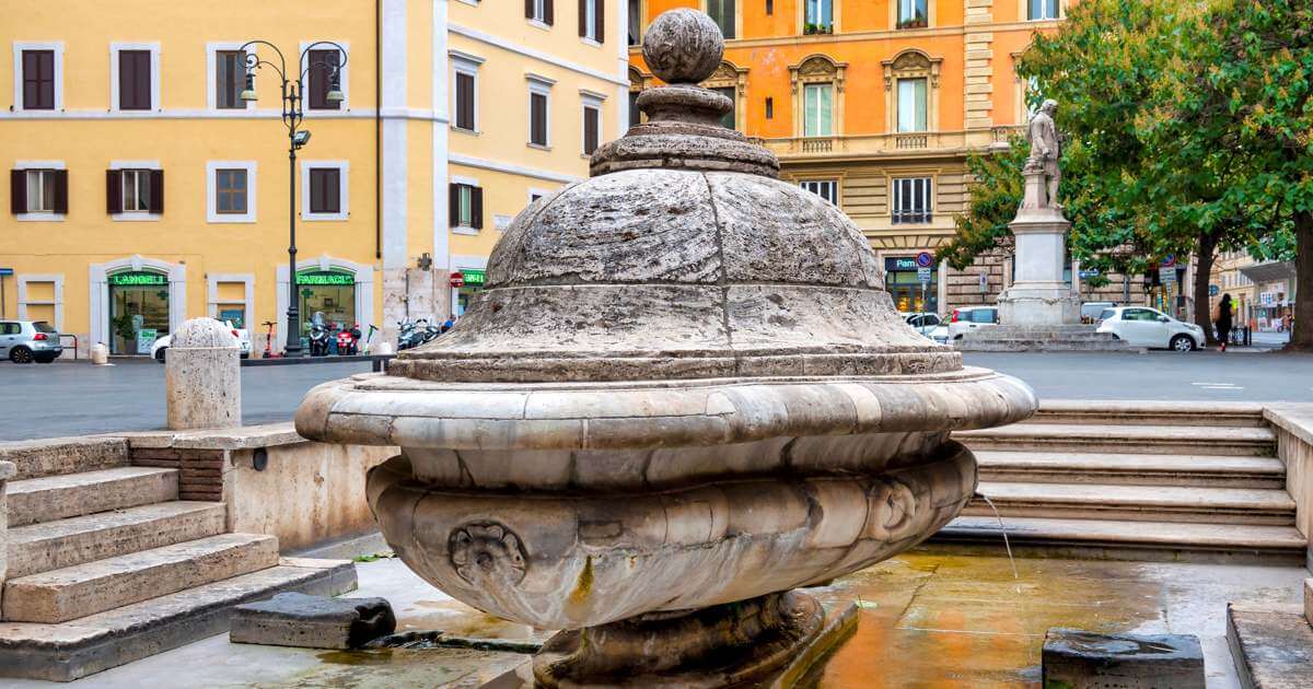 La fontana della Zuppiera, la curiosa storia di uno dei monumenti più particolari di Roma