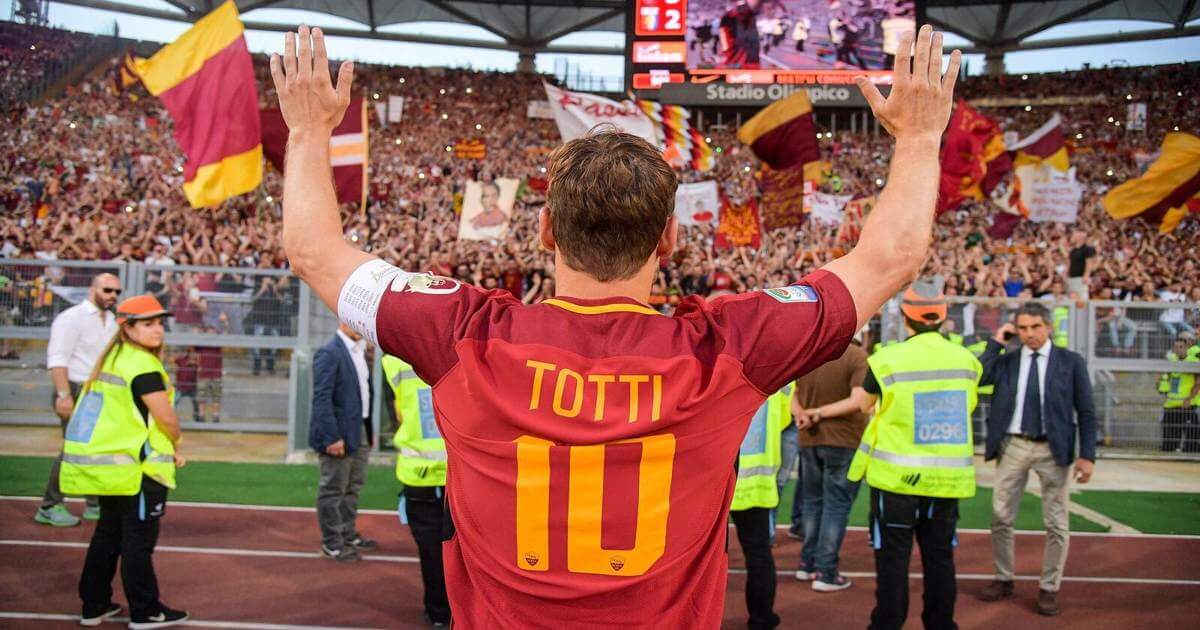 Buon compleanno a Francesco Totti, bandiera e leggenda della Roma